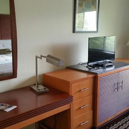 Riverwalk Inn & Suites Fort Atkinson Eksteriør bilde