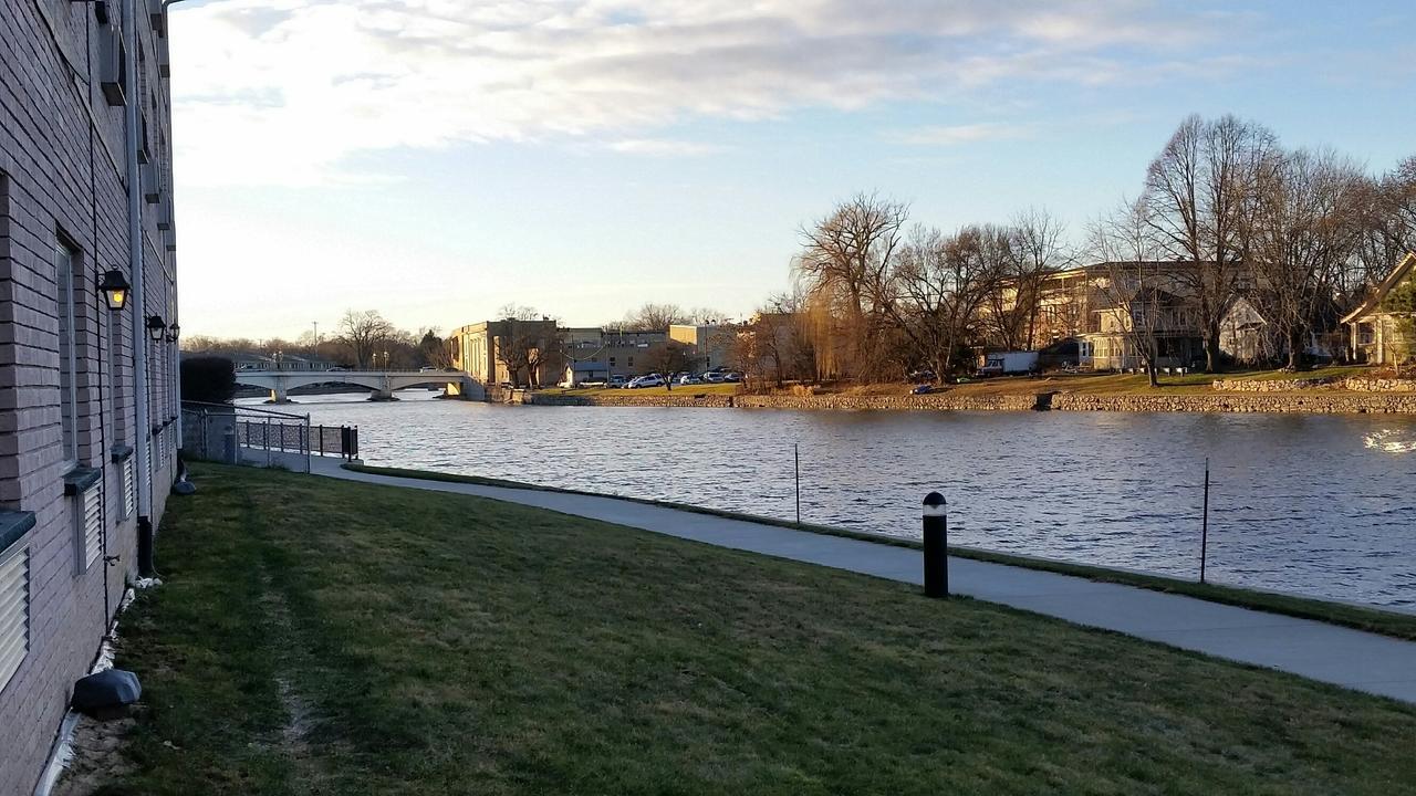 Riverwalk Inn & Suites Fort Atkinson Eksteriør bilde
