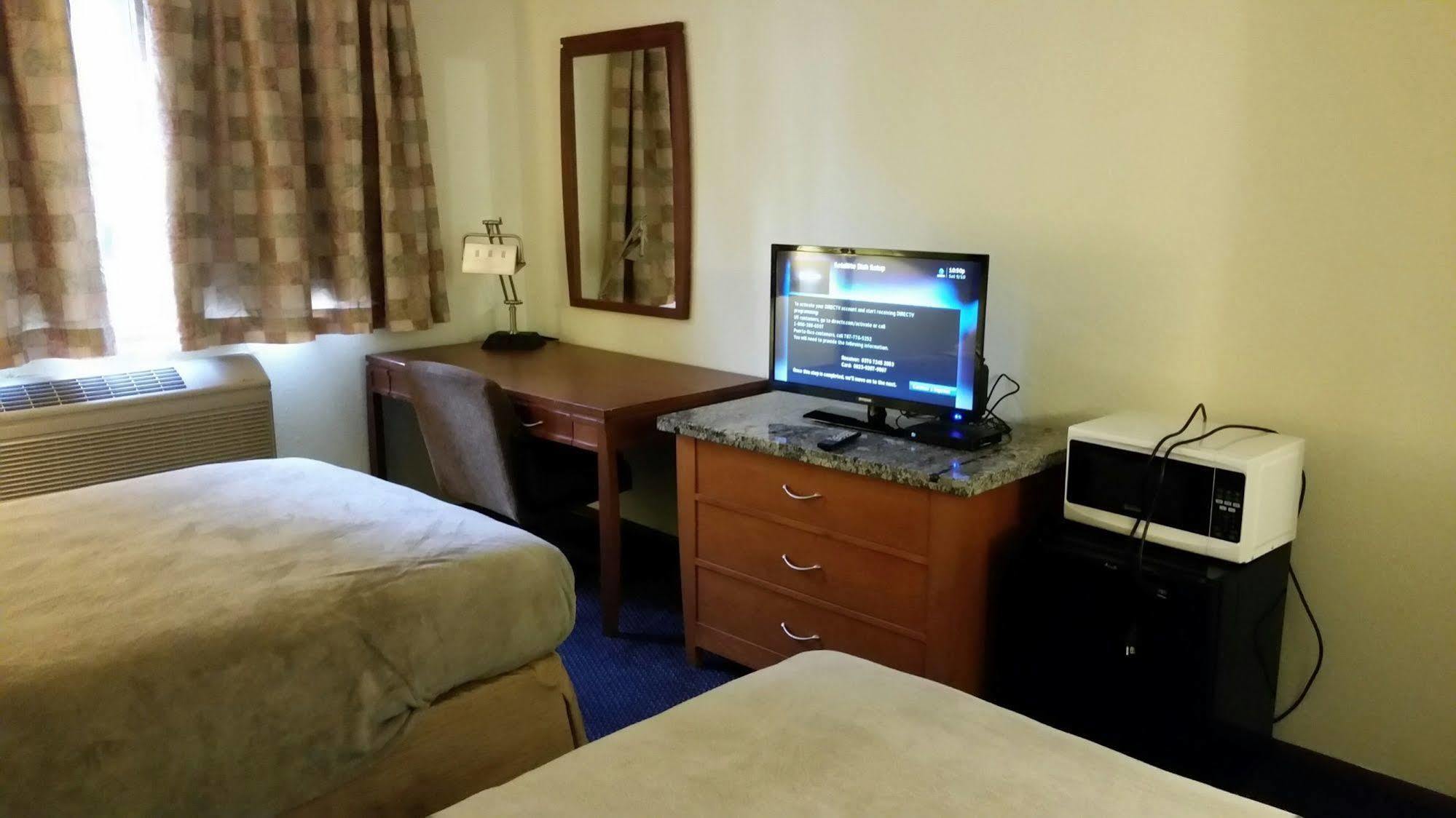 Riverwalk Inn & Suites Fort Atkinson Eksteriør bilde